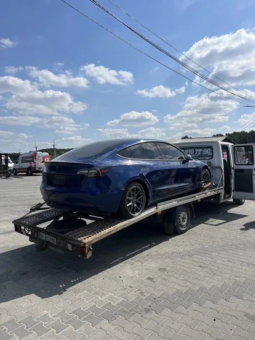 Послуги евакуатора 24/7 м.Коломія . Перевезення по Україні та Європі.