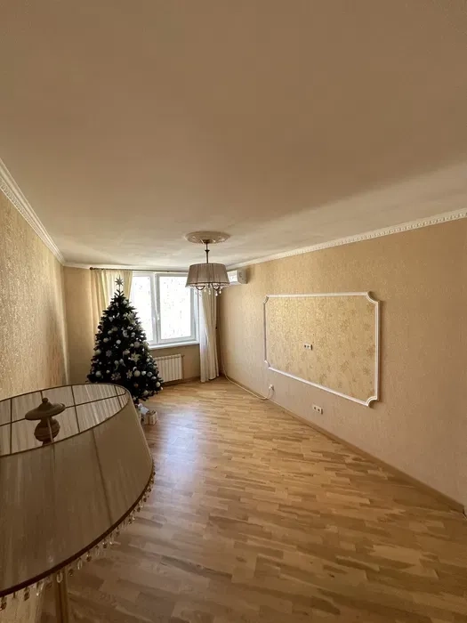 Поклейка шпалер, фарбування шпалер, Малярні роботи, Шпаклівка