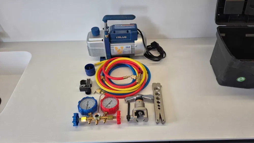 Обладнання для встановлень спліт систем , кондеціонерів