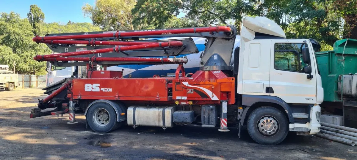 Автобетононасос довжина автостріли 24/28 м. (90-120 м3/год), Мін. замовлення: 2 години роботи.