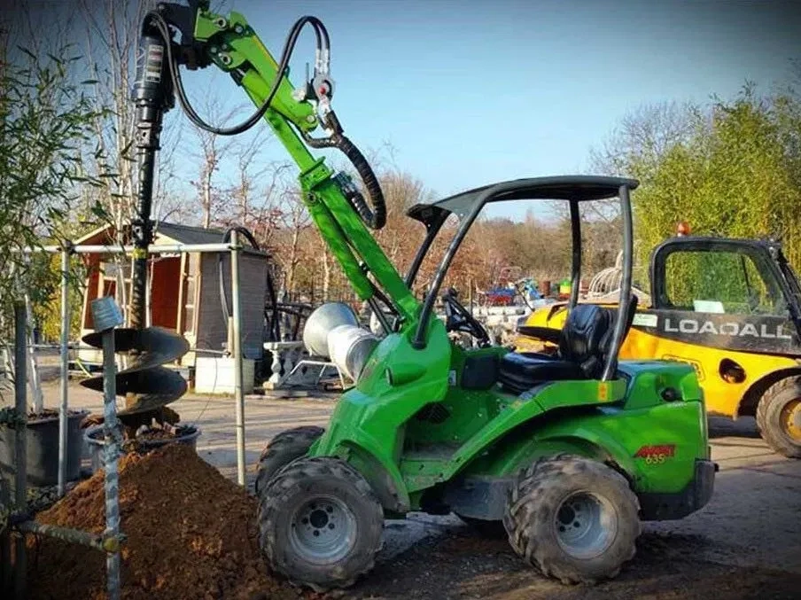  Бур, ямобур, гідробур міні навантажувач AVANT, Bobcat