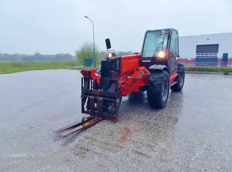 Телескопічний навантажувач Manitou MT1235S