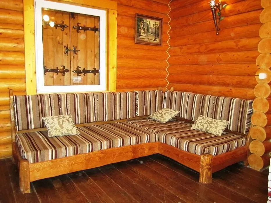 Відпочинок в Карпатах окремий деревяний еко котедж, камін. Будинок.