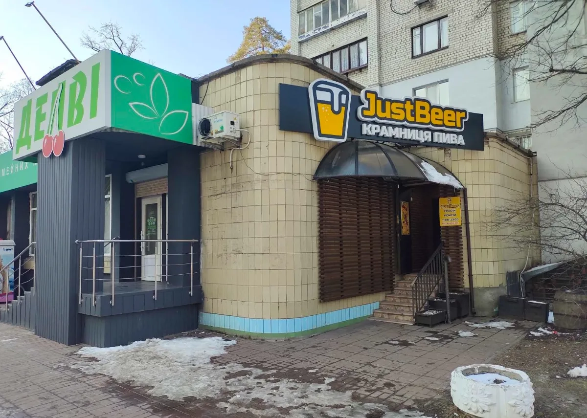 Фасадне приміщення 84 м2 в Святошинському районі