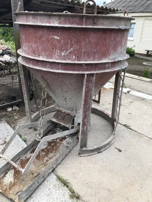 Лійки для бетону