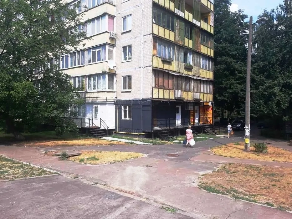 Фасадне приміщення 21 м2 в Оболонському районі