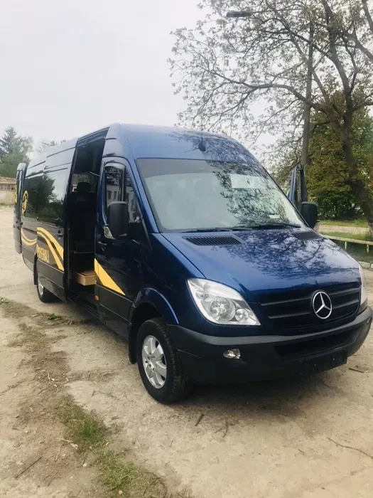 Перевезення пасажирів 8,18,22,37 місць. Замовлення автобуса,трансфер.