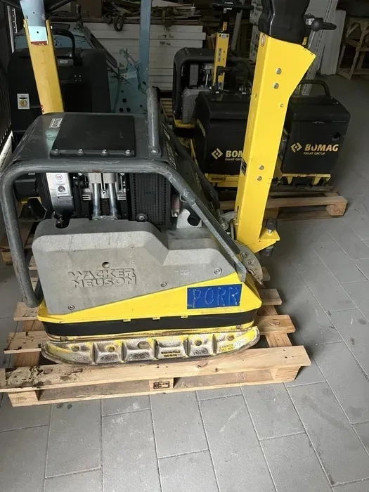 Трамбовка ,золочів. Для тротуарної плитки.