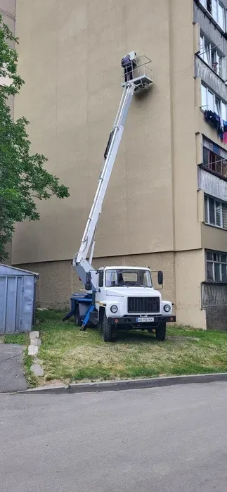 Автовишки ВС22 і АП17