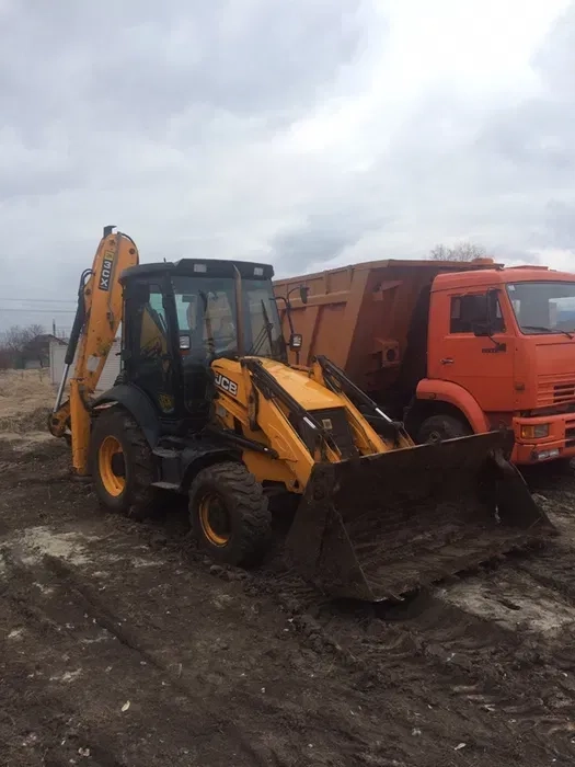 Екскаватор JCB