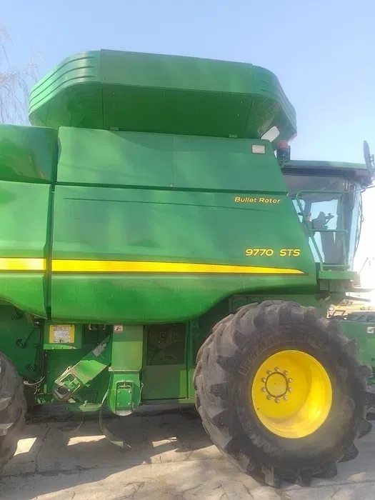 Надам Послугу Комбайна Джон Дир 9770 СТС.9 метрів Жатка Гідрофлекс
