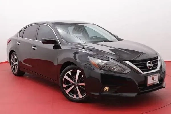 Авто Nissan Altima