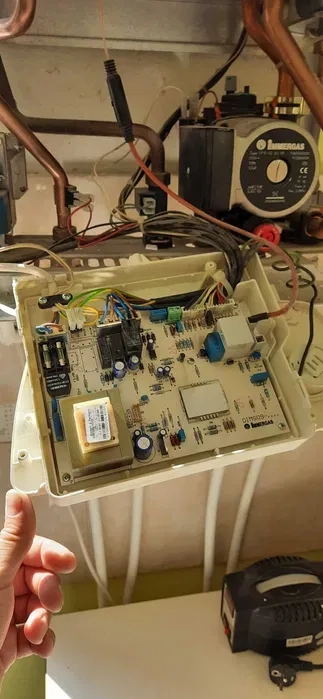 Ремонт газових котлів(газовых котлов).Ремонт плат,колонок,бойлерів.