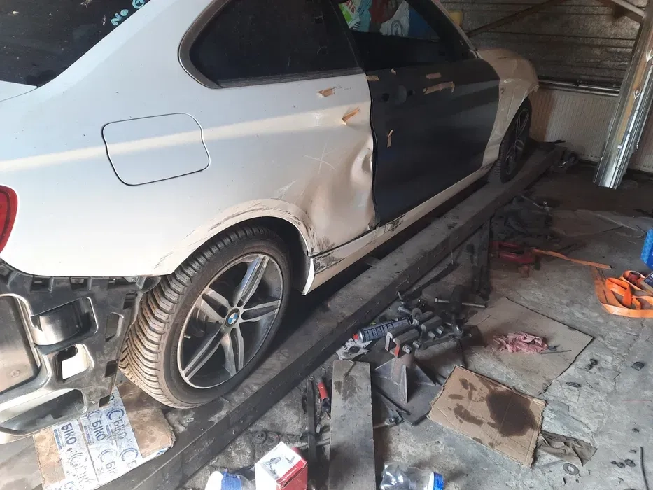 Сварка автомобиля.Кузовные работырем