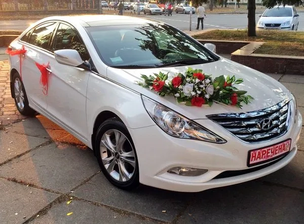 165 Hyundai Sonata біла авто на весілля