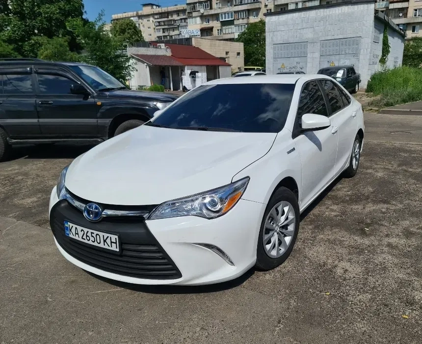 Toyota Camry 50 Hybrid під викуп