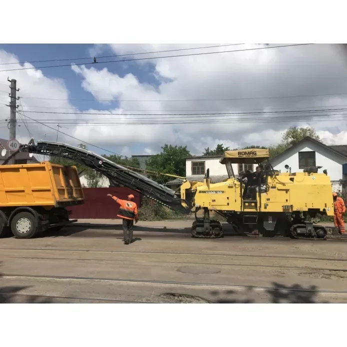 Високопродуктивна холодна фрезу BOMAG BM 1300/30