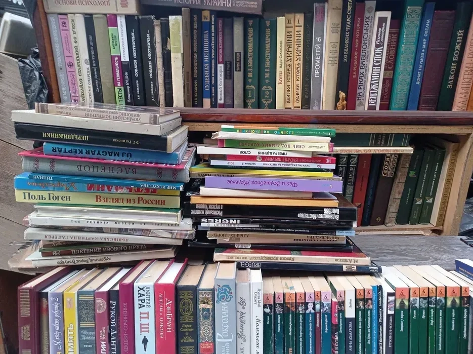 Закуповуємо макулатуру, плівку, ж/б банку, самовивіз