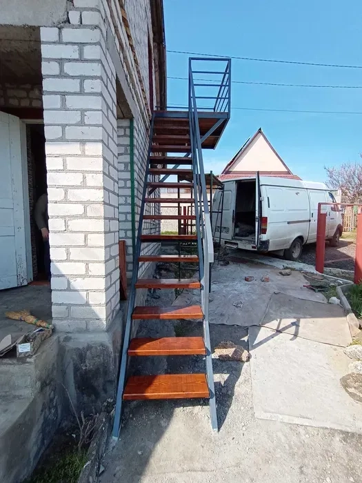 Зварювальні роботи, зварювальник, сходи, навіси, веранди, гаражі, альтанки