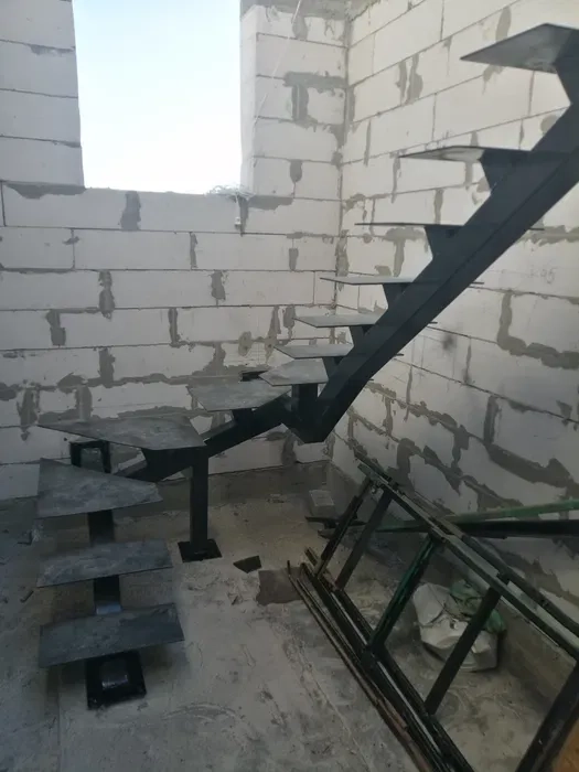 Зварювальні роботи, зварювальник, сходи, навіси, веранди, гаражі, альтанки