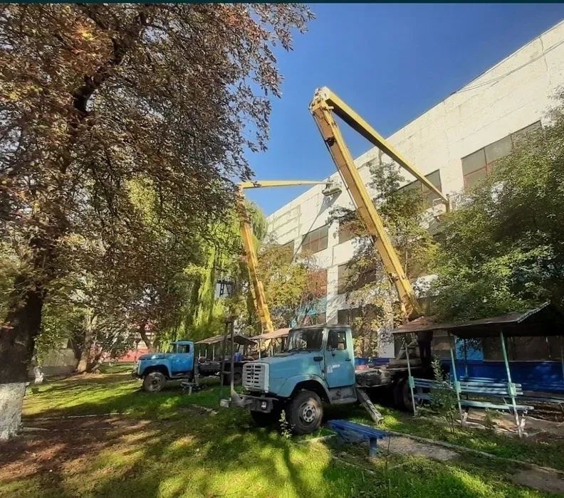 Спецтехніка - Автовишка