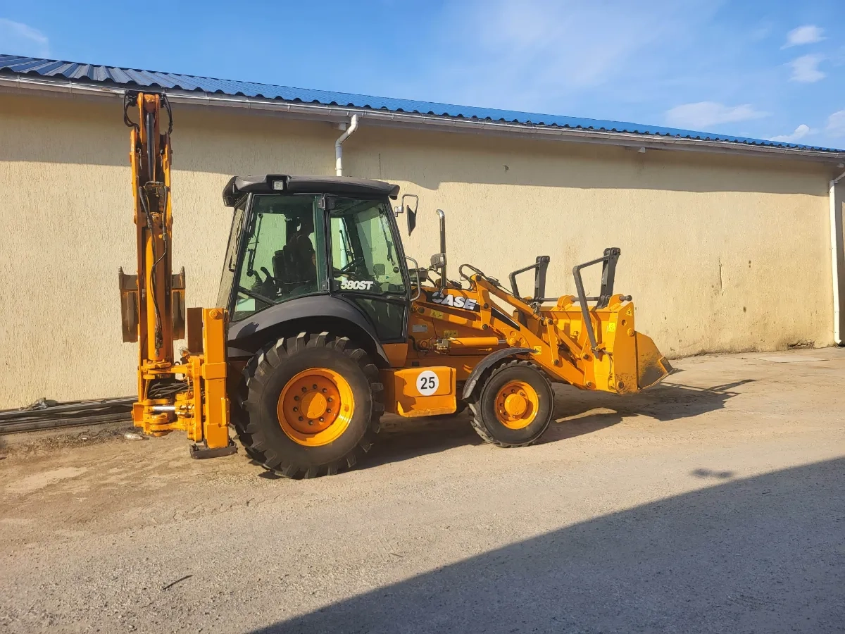 CASE 580 ST Екскаватор-навантажувач