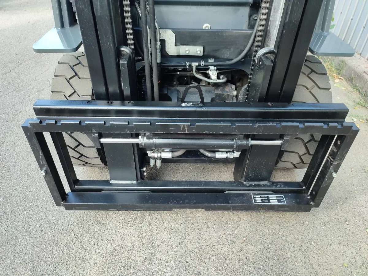 Навантажувач TOYOTA 06-8FG15F