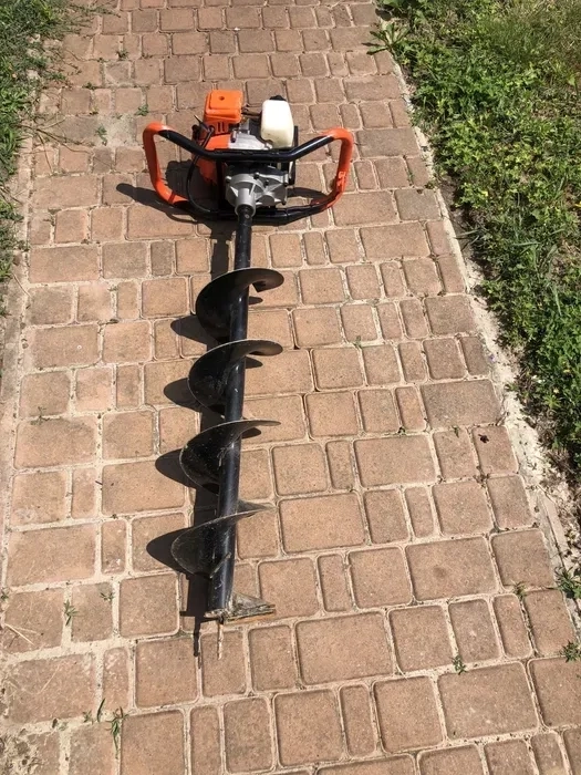 Бур , бензобур , мотобур