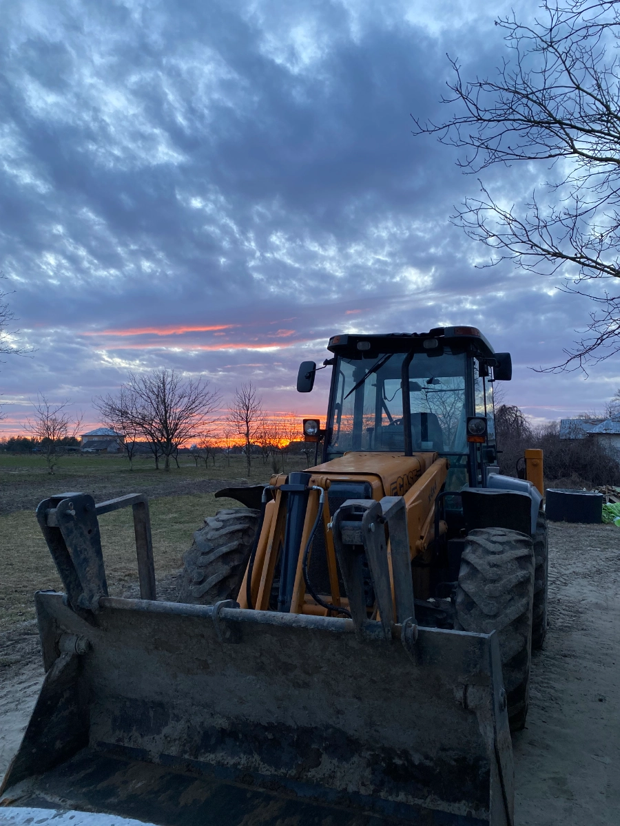 Екскаватор навантажувач , камаз, самоскид