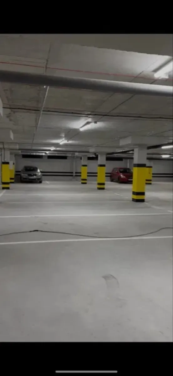 Паркомісце в ЖК «Женева», комфортний заїзд