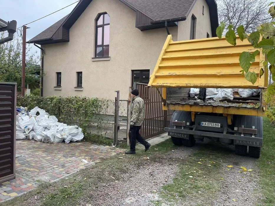 Вивіз сміття мотлоху, 10-15-20 кубів