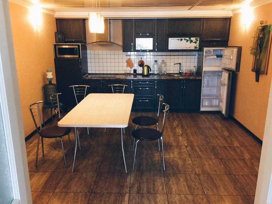 Будинок, окремий поверх