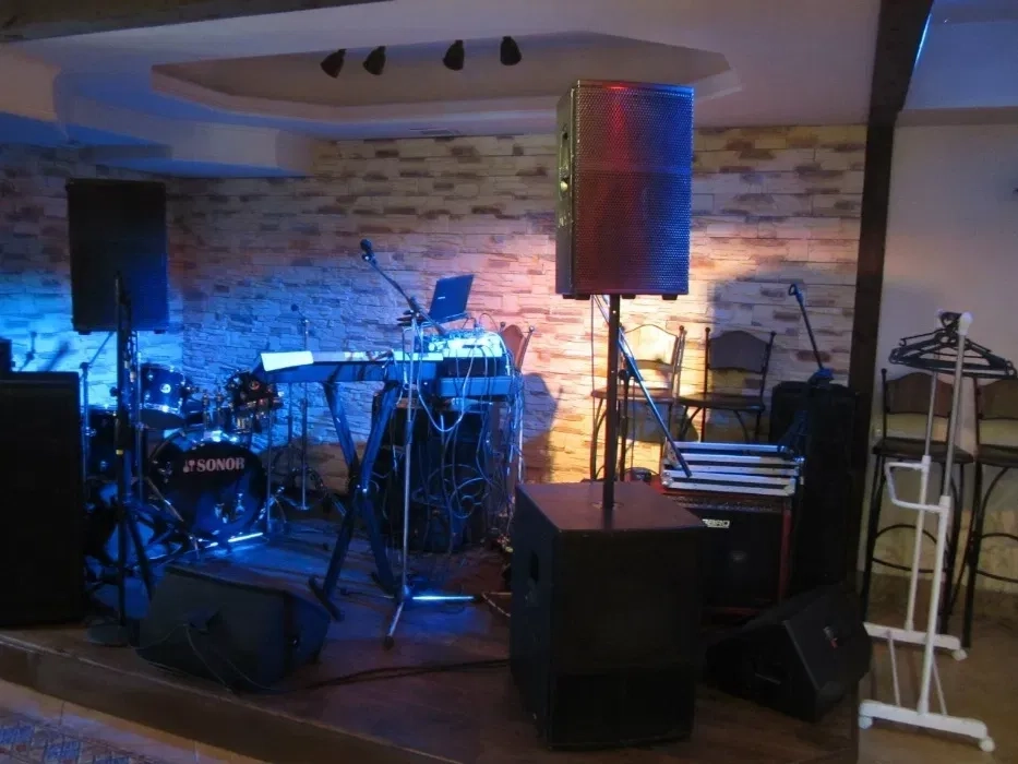 Звук, світло, озвучення, комплект звуку