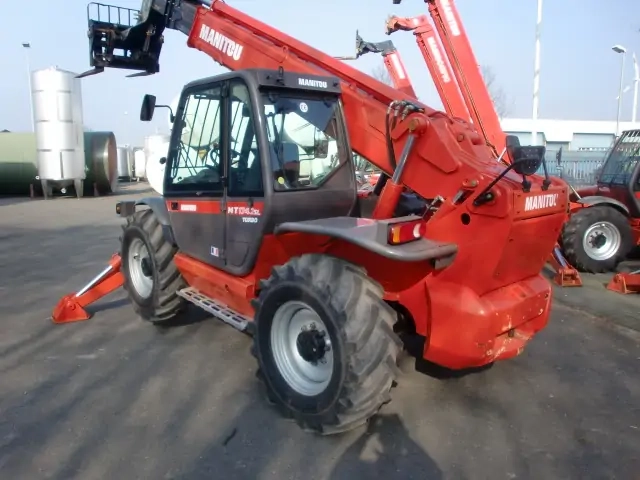 Телескопічний навантажувач Manitou MT1740SLT