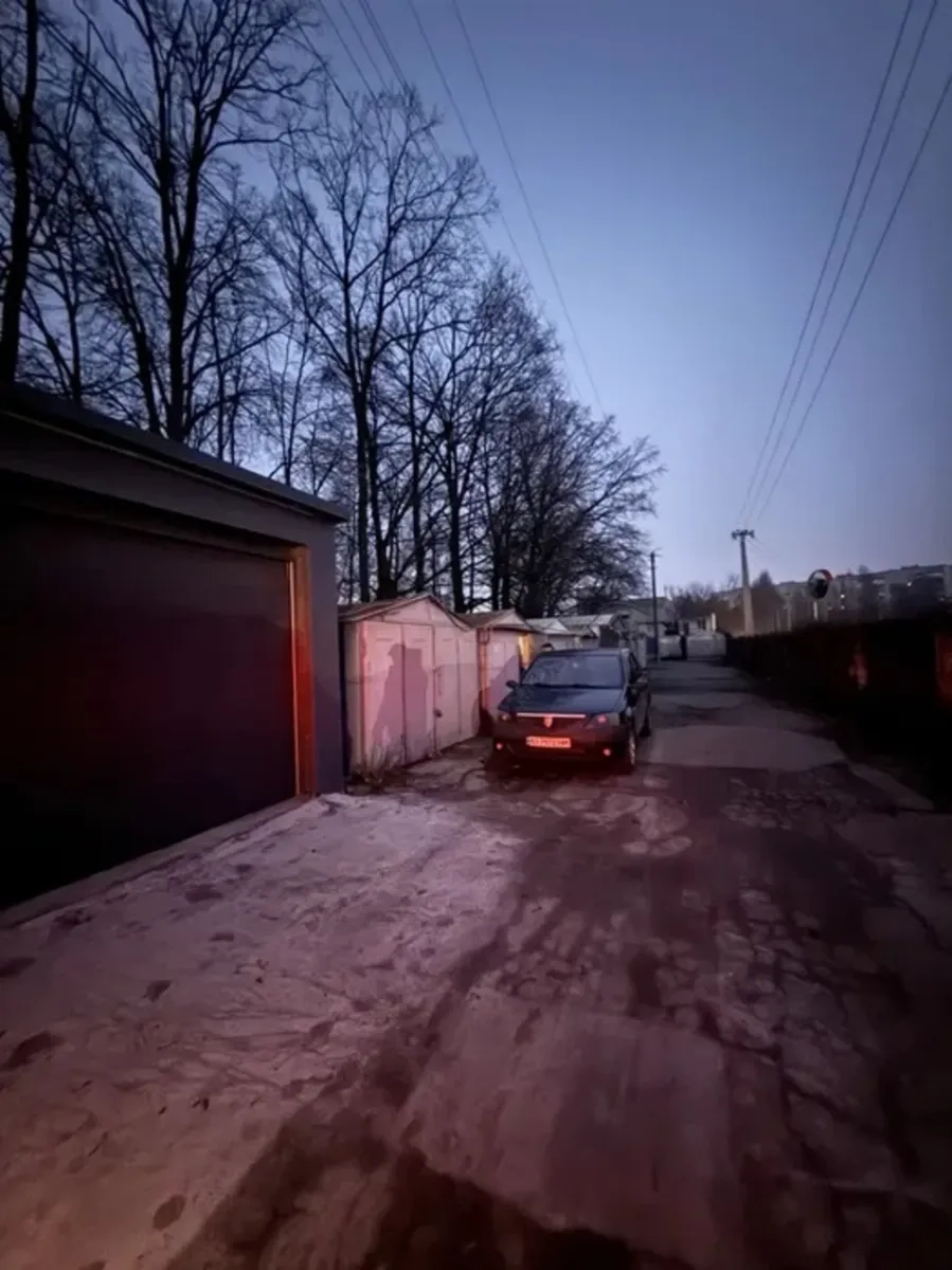 Просторий гараж на два автомобілі