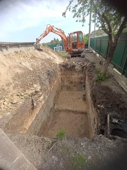 Міні екскаватор