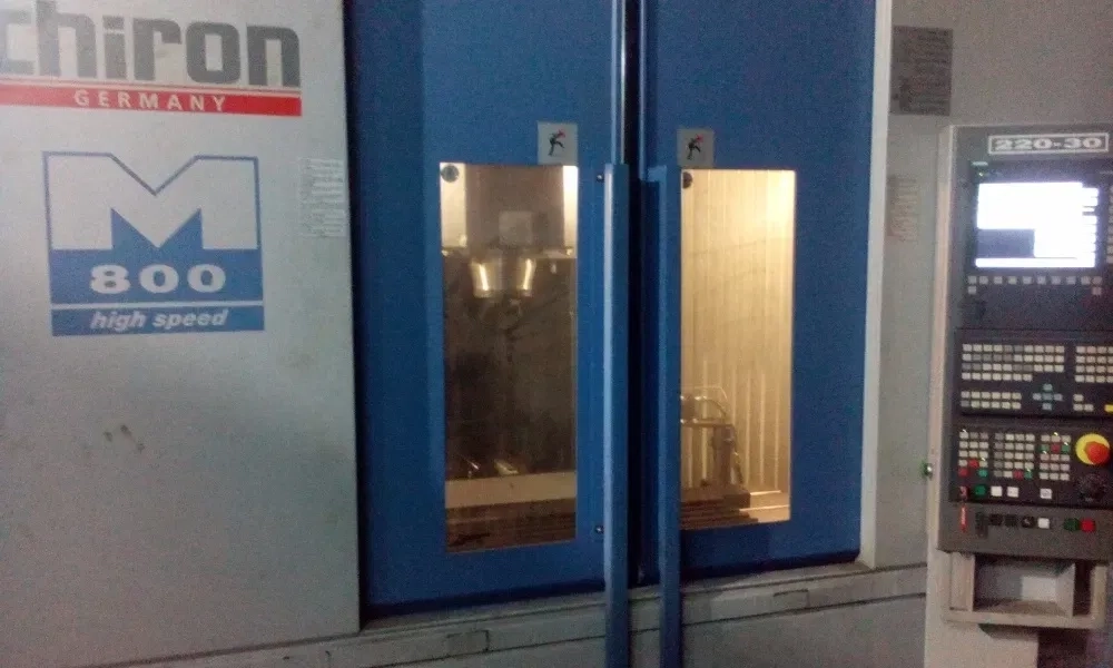 Фрезерна обробка ЧПУ, серійне виробництво на обробних центрах.