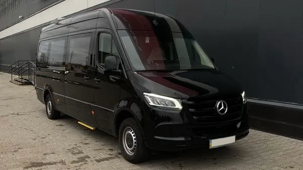 425 Мікроавтобус на весілля Mercedes Sprinter 8 місць з водієм