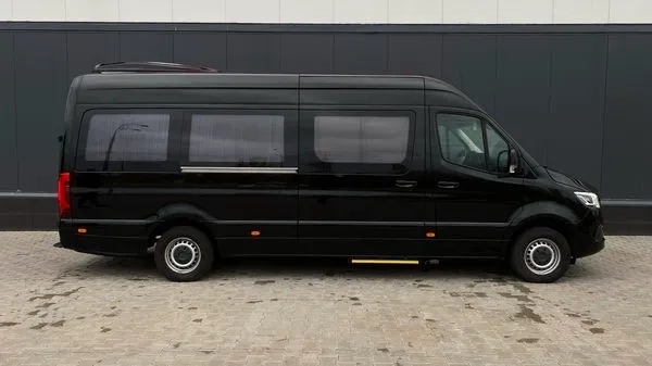 425 Мікроавтобус на весілля Mercedes Sprinter 8 місць з водієм