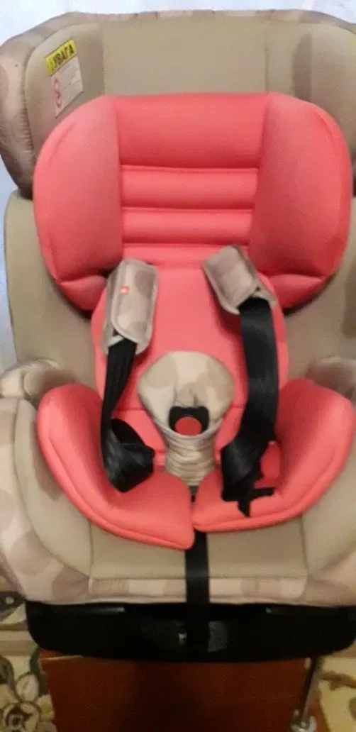 Дитяче автокрісло