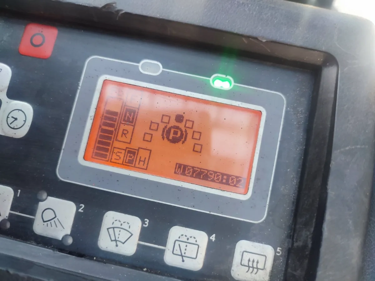 Навантажувач TOYOTA 8FBM16T