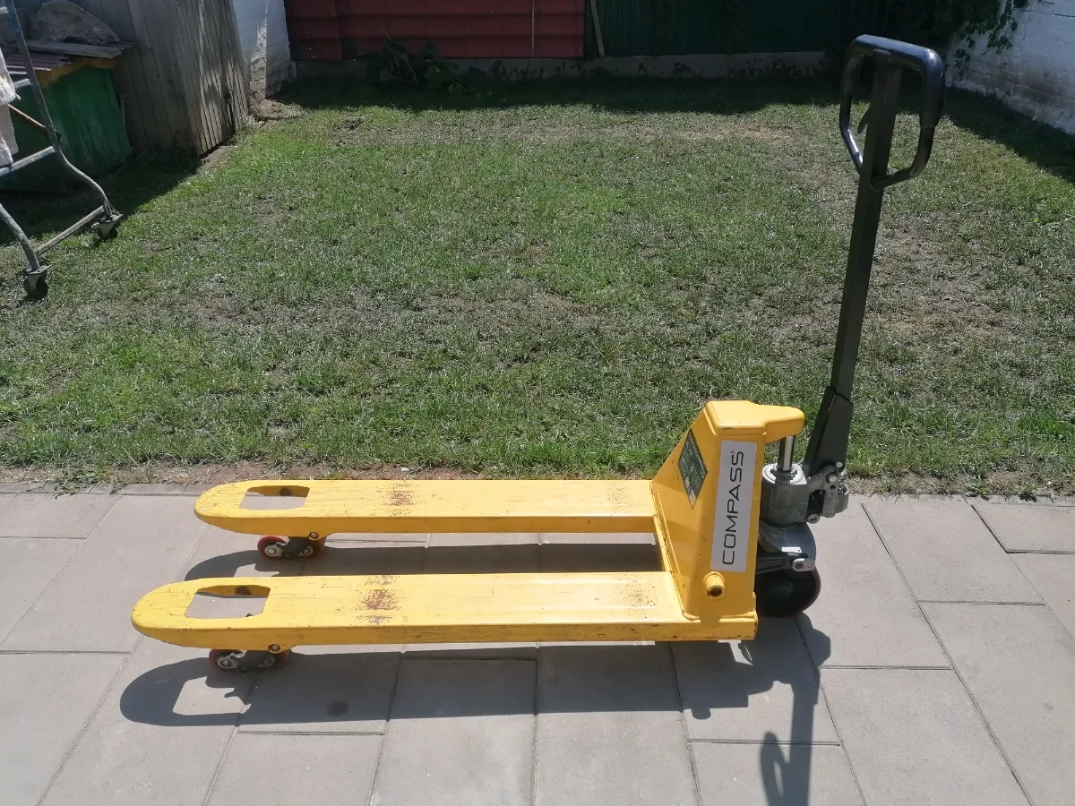 Рокла для палети вантажопідйомність 2 т.