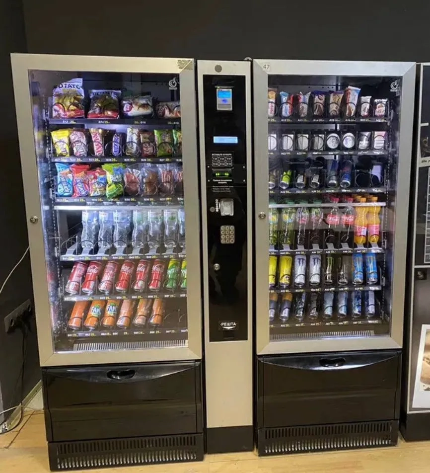 Вендинговий автомат Jofemar Vision