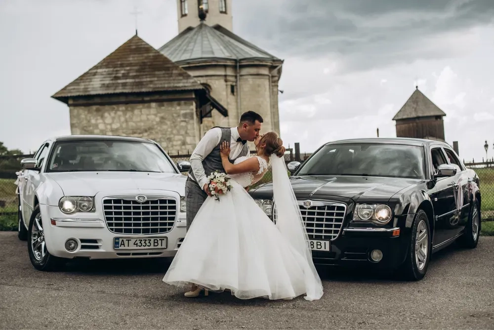 Весільний кортеж CHRYSLER 300с.