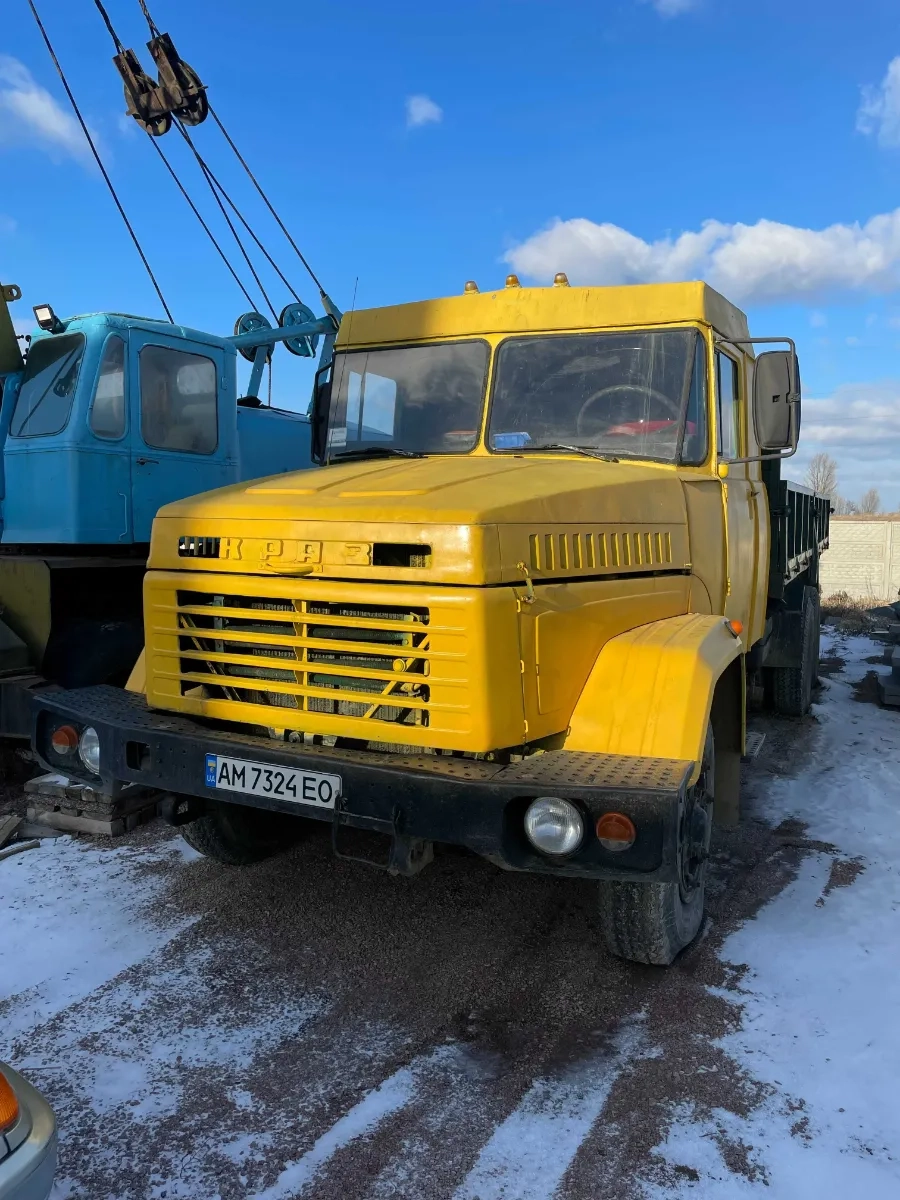 Вантажний автомобіль КРАЗ - бортовий