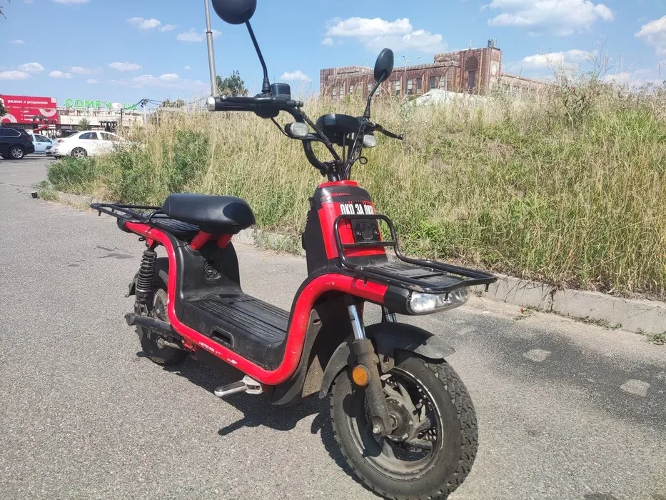 Електроскутер aima us1