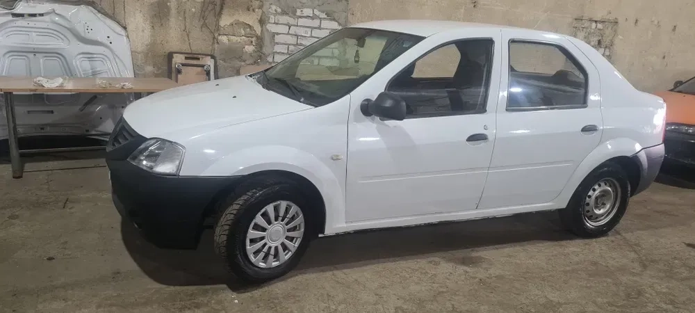 Рено Логан у користування. Економ