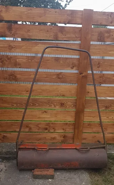 Ручний каток для вашого газону