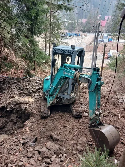 Послуги міні ескаватора Зил 131