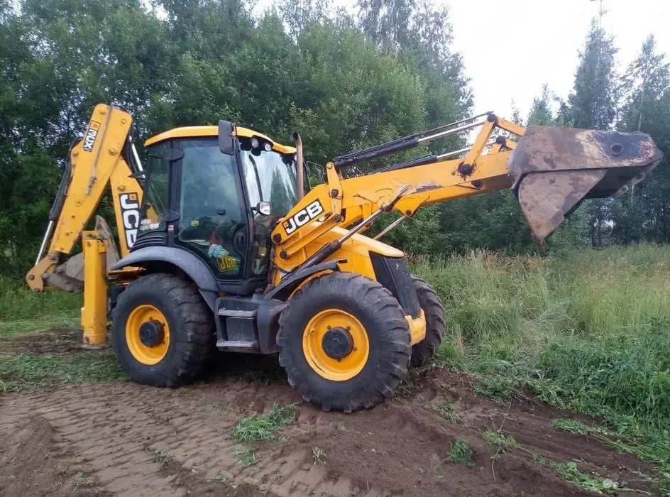 Услуги экскаватора. Экскаватор-погрузчик. Любые земляные работы